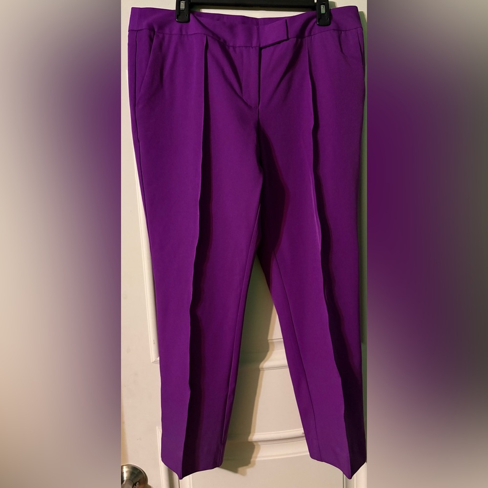 Worthington Vibrant Purple Pintucked Women's Capris